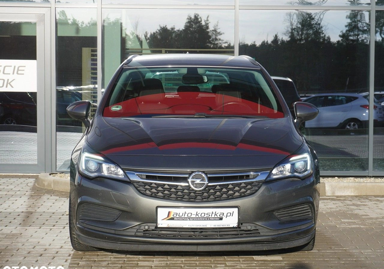 Opel Astra cena 37999 przebieg: 148900, rok produkcji 2018 z Szklarska Poręba małe 529